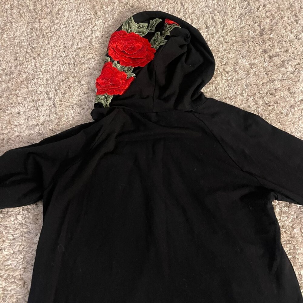 Windsor Black Hoodie with Red Rose Embroidered Hood NWOT - Picture 2 of 8